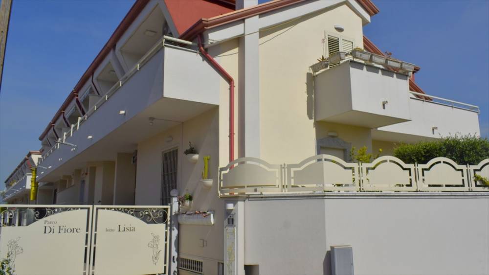 casa indipendente in vendita ad Acerra