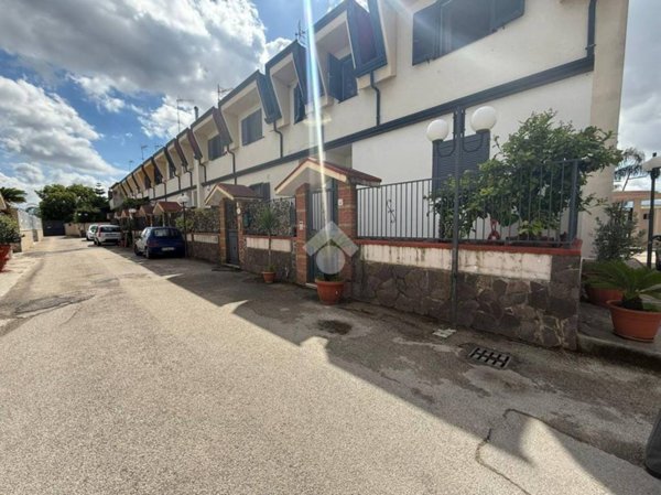 casa indipendente in vendita ad Acerra