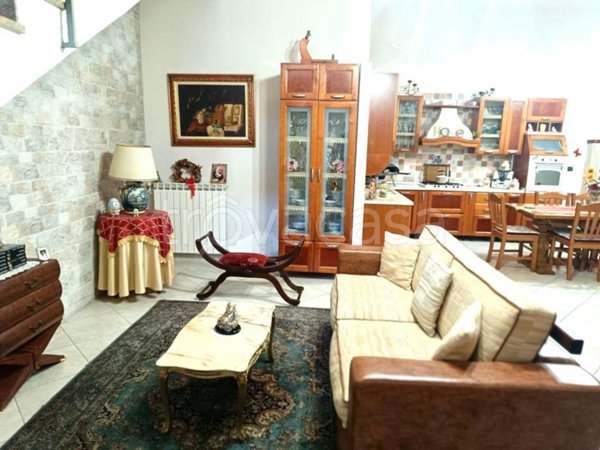 casa indipendente in vendita ad Acerra