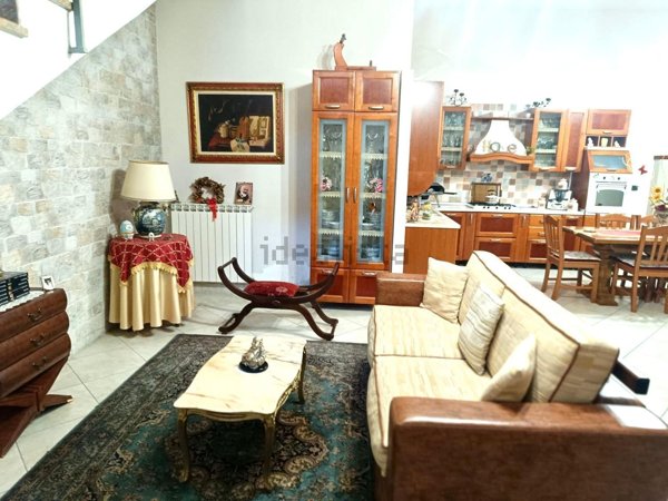 casa indipendente in vendita ad Acerra