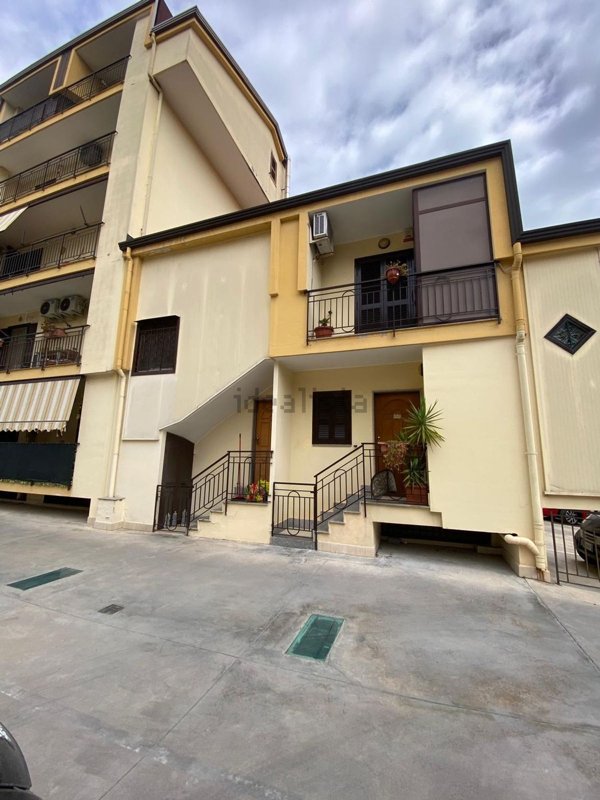 appartamento in vendita ad Acerra in zona Centro Città