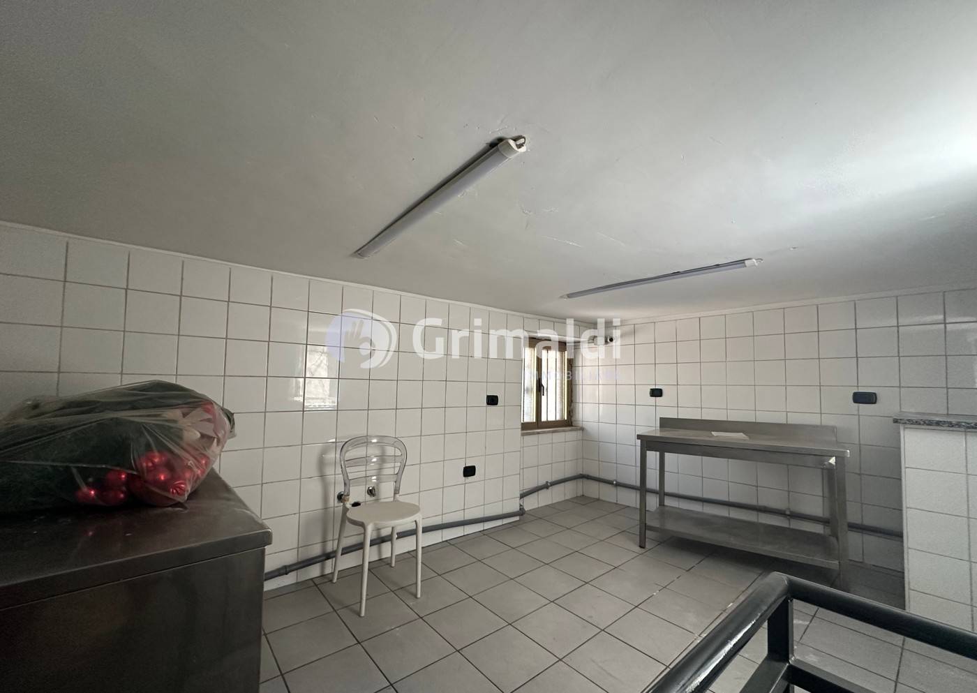 negozio in vendita ad Acerra