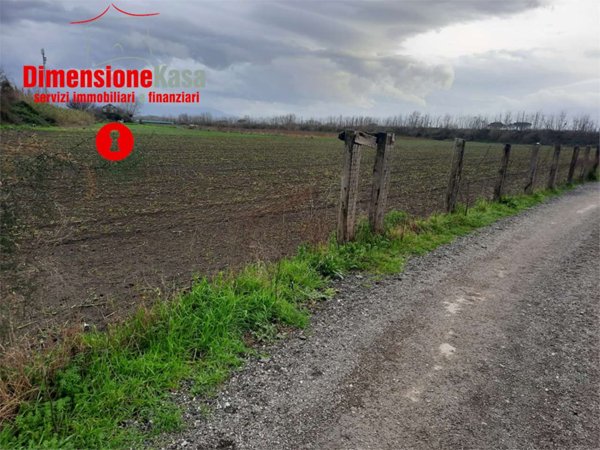 terreno agricolo in vendita ad Acerra in zona Pezzalunga