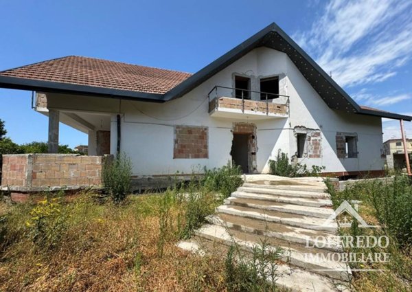 casa indipendente in vendita ad Acerra