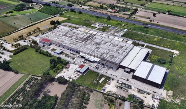 capannone in vendita ad Acerra