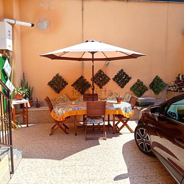 casa indipendente in vendita ad Acerra