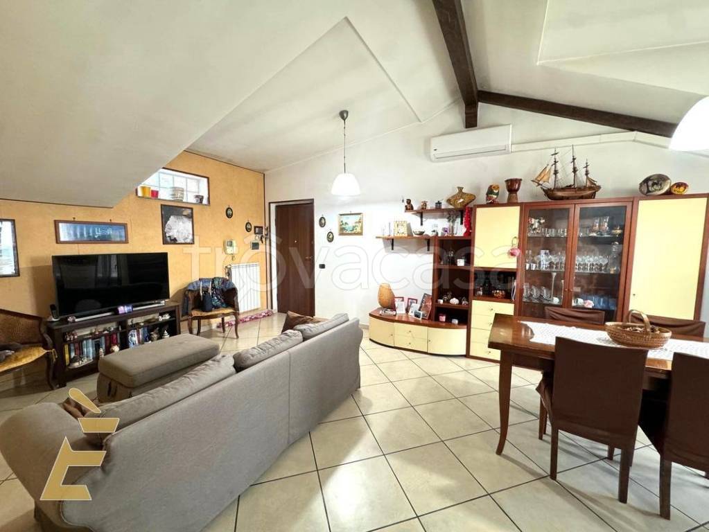 appartamento in vendita ad Acerra