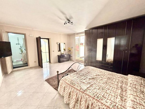 casa indipendente in vendita ad Acerra in zona Centro Città