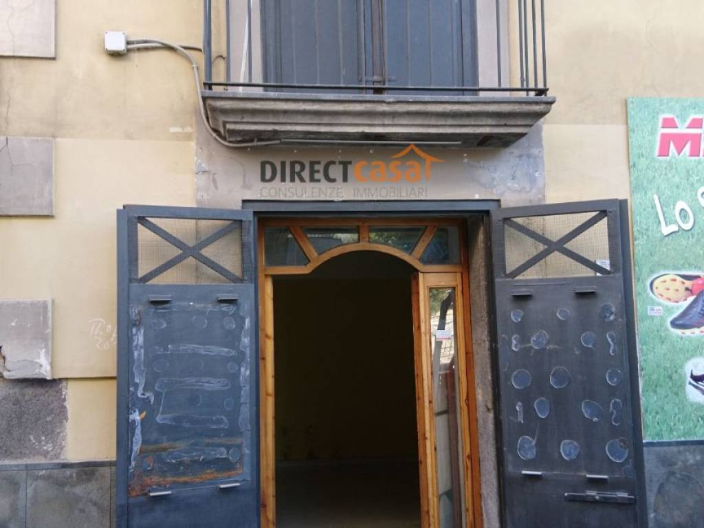negozio in vendita ad Acerra