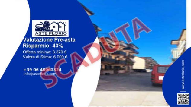 locale commerciale in vendita ad Acerra