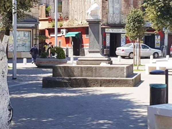 negozio in vendita ad Acerra