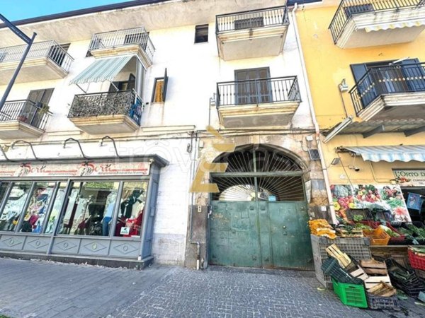 appartamento in vendita ad Acerra in zona Centro Città