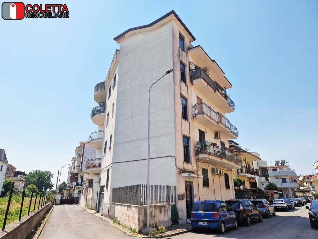 appartamento in vendita ad Acerra in zona Centro Città