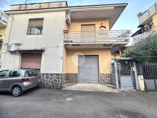 casa indipendente in vendita ad Acerra