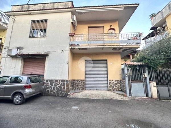 casa indipendente in vendita ad Acerra
