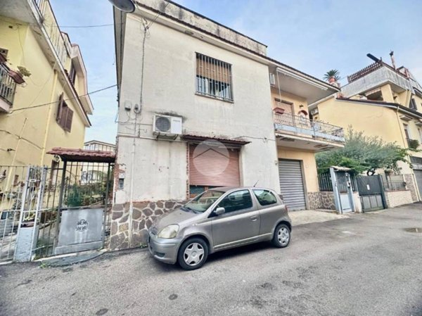 casa indipendente in vendita ad Acerra in zona Centro Città
