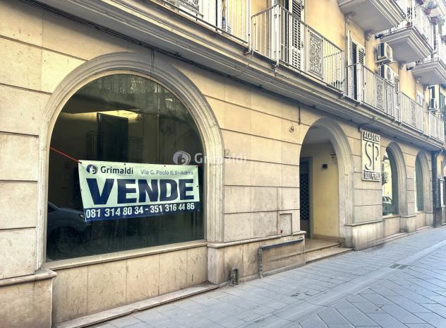 negozio in vendita ad Acerra in zona Centro Città