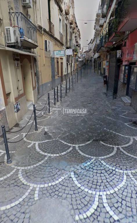 negozio in vendita ad Acerra in zona Centro Città