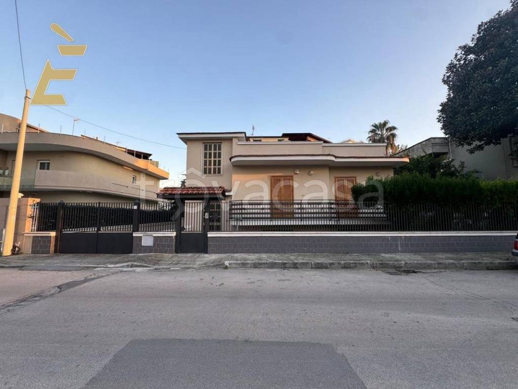 casa indipendente in vendita ad Acerra