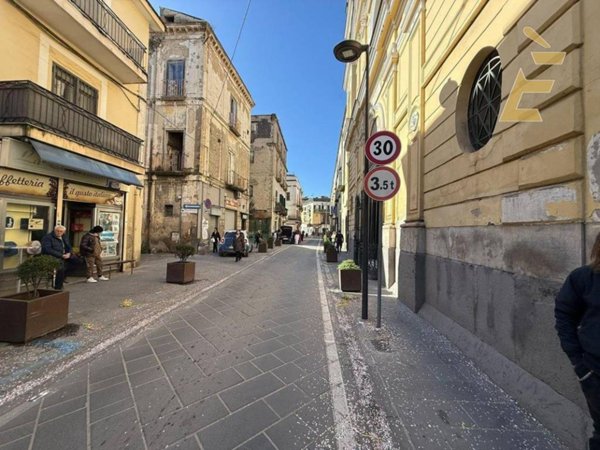 intera palazzina in vendita ad Acerra