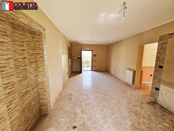 casa indipendente in vendita ad Acerra in zona Centro Città