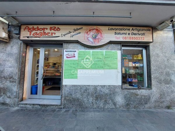 negozio in vendita ad Acerra