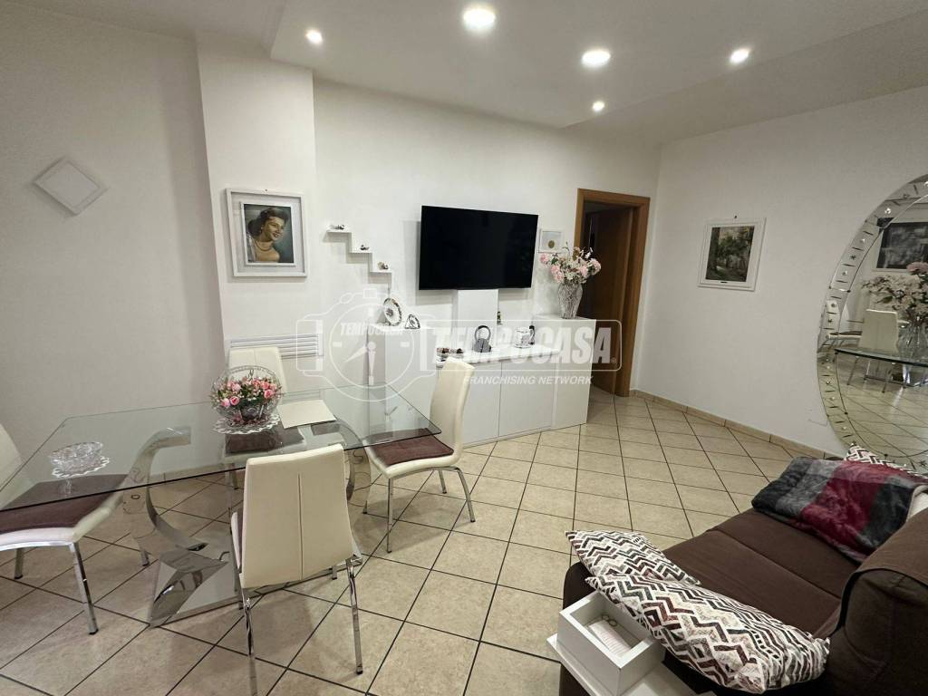 appartamento in vendita ad Acerra in zona Centro Città