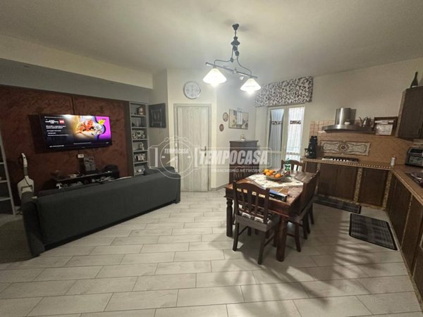 casa indipendente in vendita ad Acerra