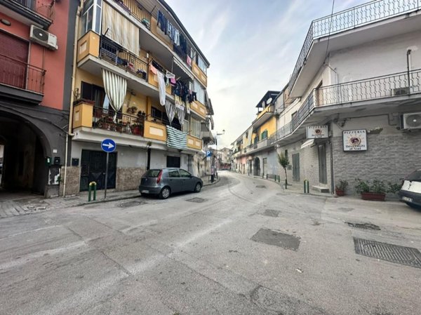 negozio in vendita ad Acerra