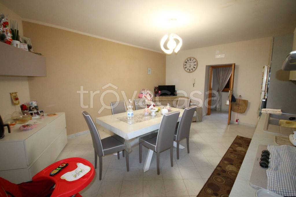 appartamento in vendita ad Acerra in zona Centro Città