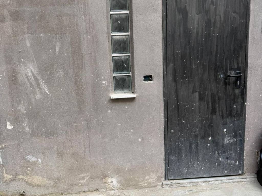 locale commerciale in vendita ad Acerra