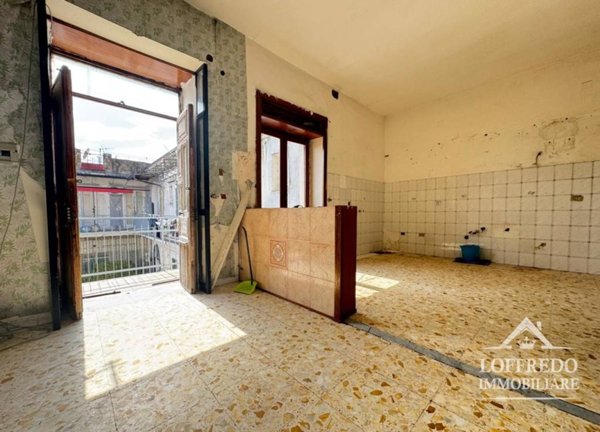 appartamento in vendita ad Acerra in zona Centro Città
