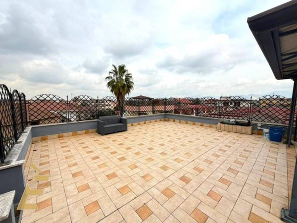 casa indipendente in vendita ad Acerra