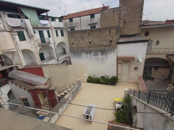 appartamento in vendita ad Acerra in zona Centro Città