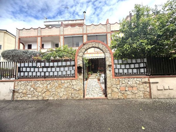 casa indipendente in vendita ad Acerra