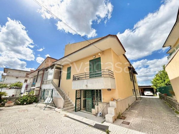 casa indipendente in vendita ad Acerra in zona Centro Città