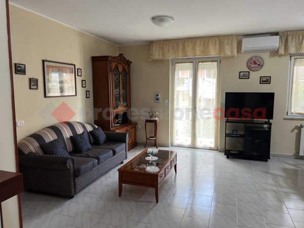 appartamento in vendita ad Acerra in zona Centro Città