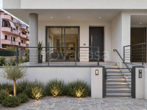 casa indipendente in vendita ad Acerra in zona Centro Città