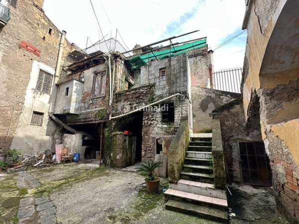intera palazzina in vendita ad Acerra