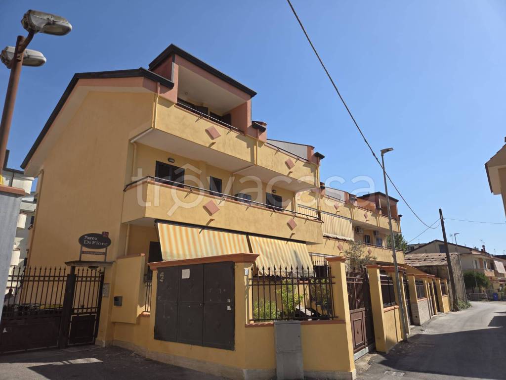 appartamento in vendita ad Acerra in zona Centro Città