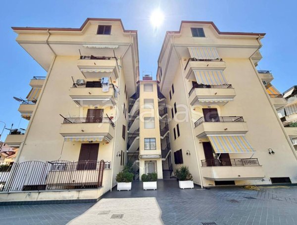 appartamento in vendita ad Acerra in zona Centro Città