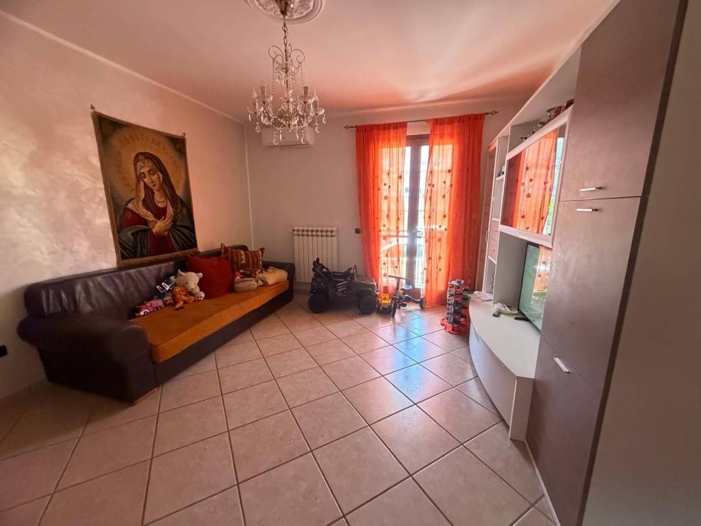 appartamento in vendita ad Acerra in zona Centro Città