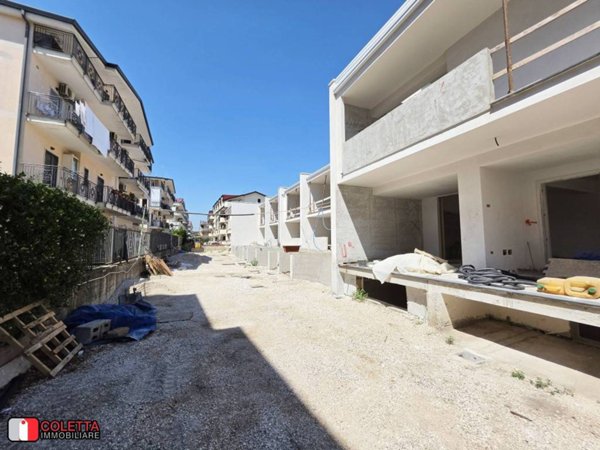 casa indipendente in vendita ad Acerra in zona Centro Città