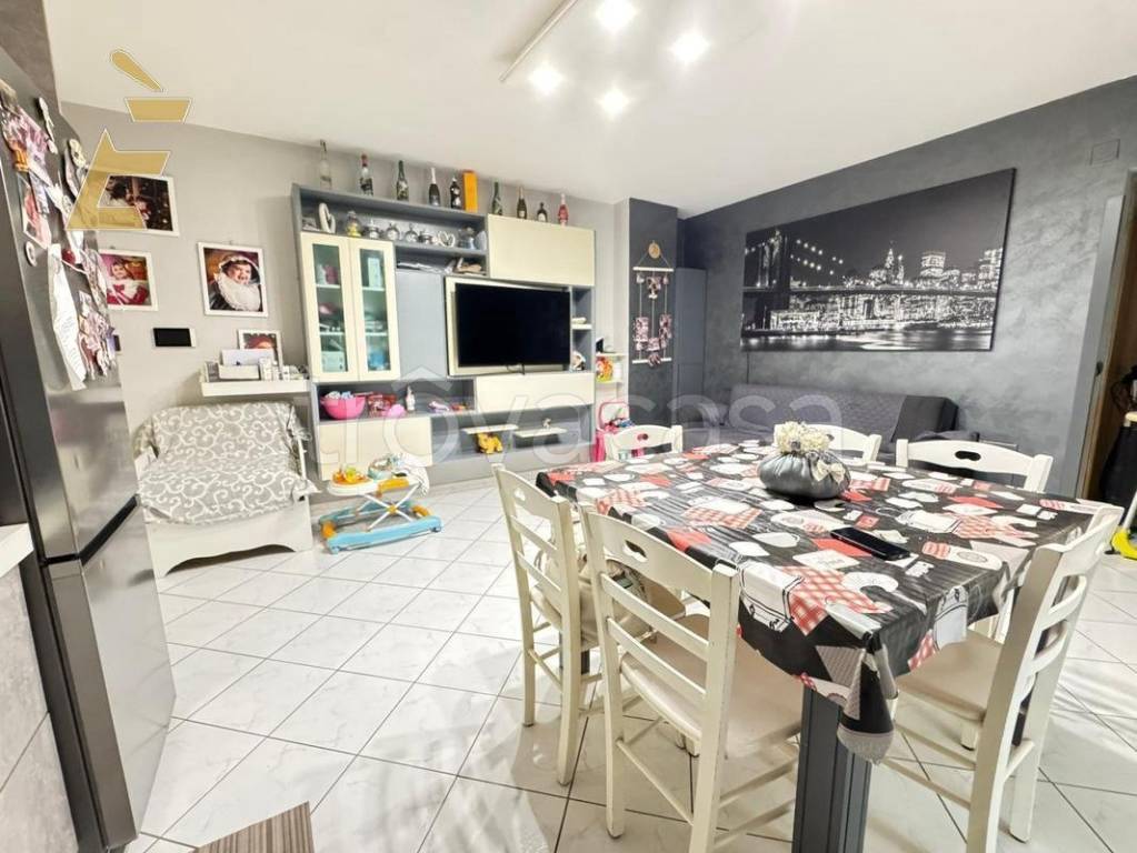 appartamento in vendita ad Acerra in zona Centro Città