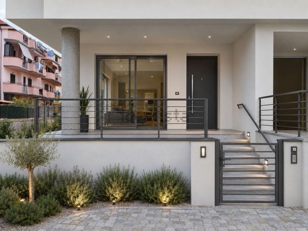 casa indipendente in vendita ad Acerra in zona Centro Città