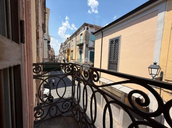 appartamento in vendita ad Acerra in zona Centro Città