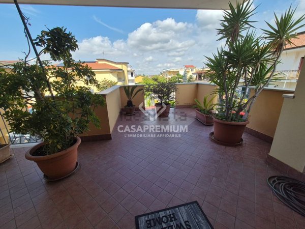 casa indipendente in vendita ad Acerra in zona Centro Città