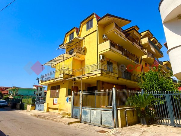 appartamento in vendita ad Acerra in zona Centro Città