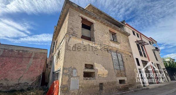 casa indipendente in vendita ad Acerra in zona Centro Città