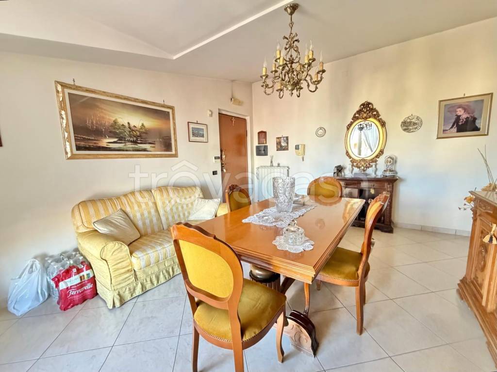 appartamento in vendita ad Acerra in zona Centro Città